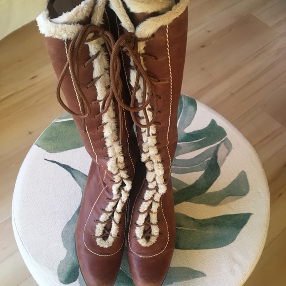 Military Style Boots with Fur Trim - Picture 3 of 11